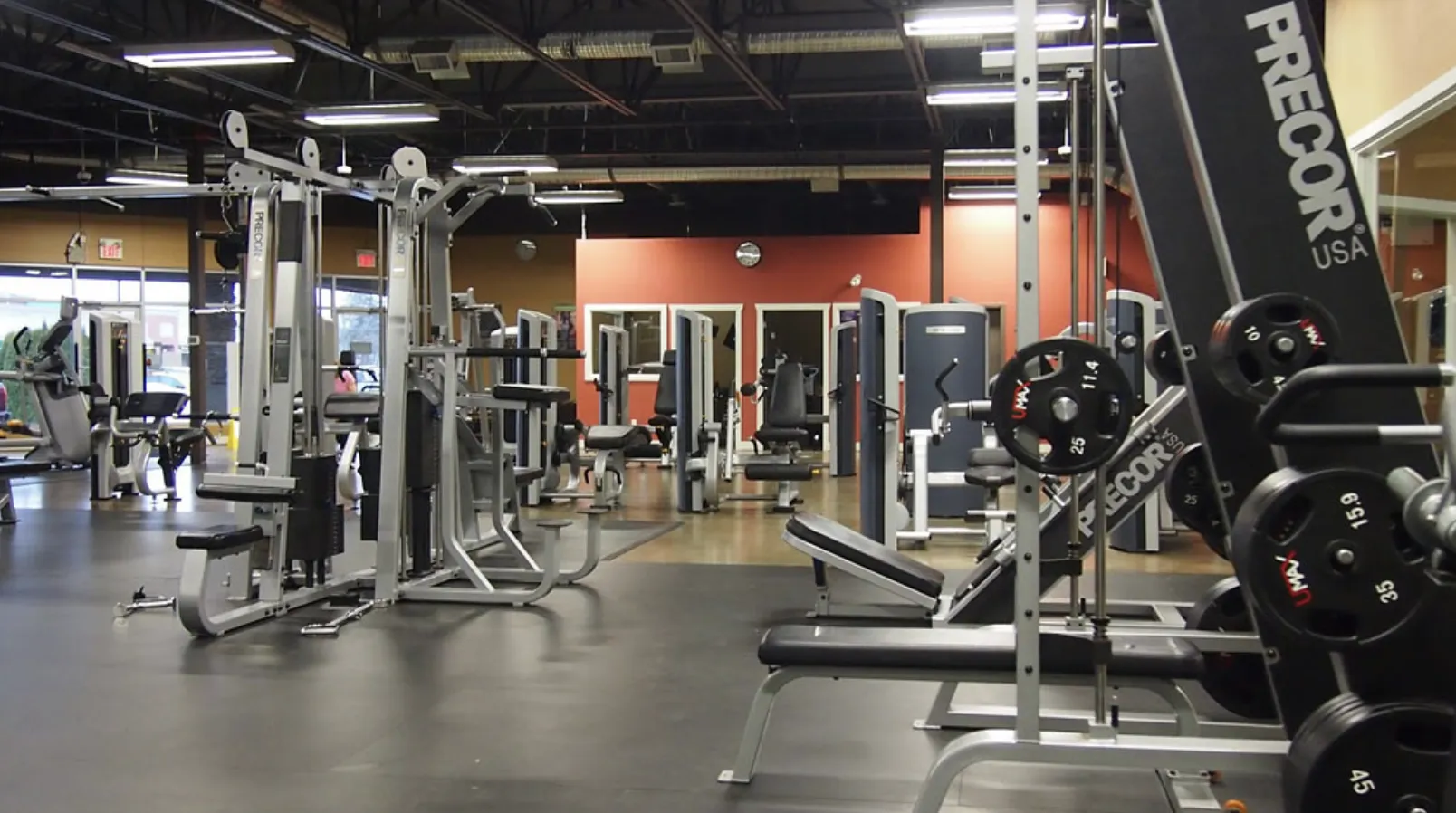 Employees working out at a partner fitness studio